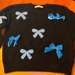 Bow sweater